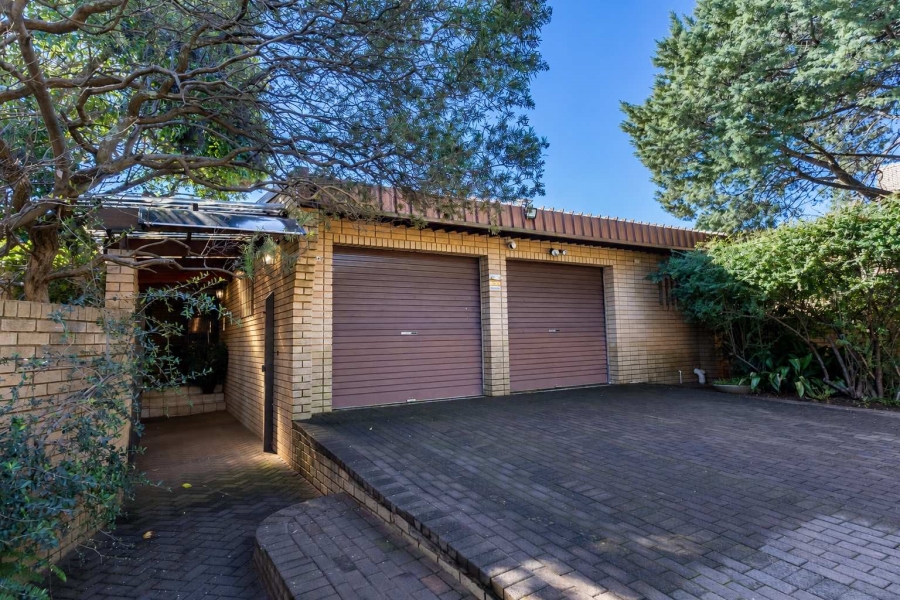 4 Bedroom Property for Sale in Heuwelsig Free State